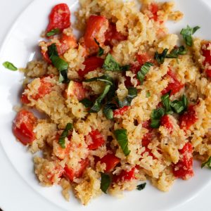 Tomato and basil cauli rice (Banting)